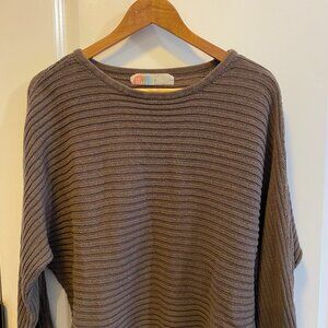 Free People Beach Sweater Sz XS